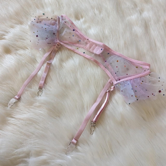 Garter Belt - Picture 6 of 6